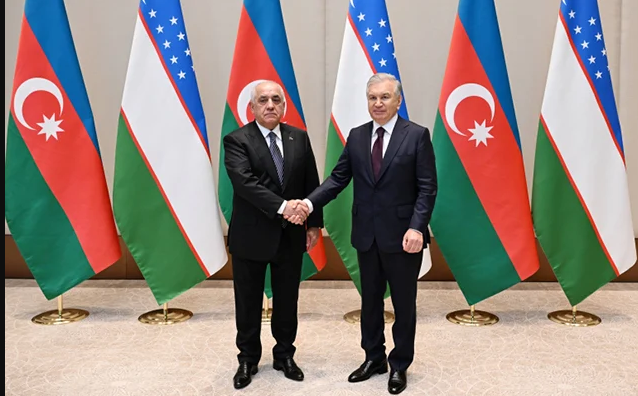 Əli Əsədov Mirziyoyevlə görüşdü