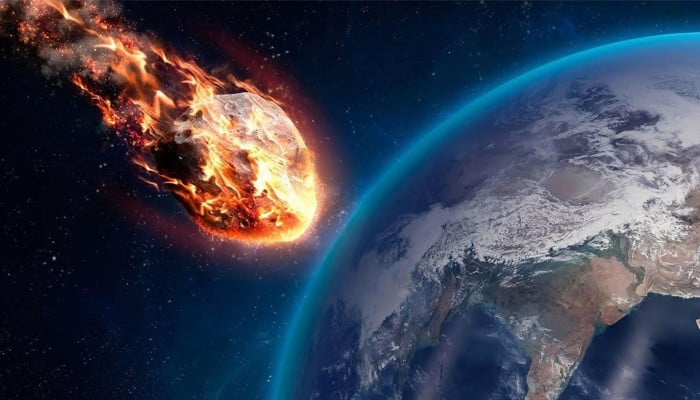 Asteroid Ay ilə toqquşacaq - Onun Yerə düşmə ehtimalı da var