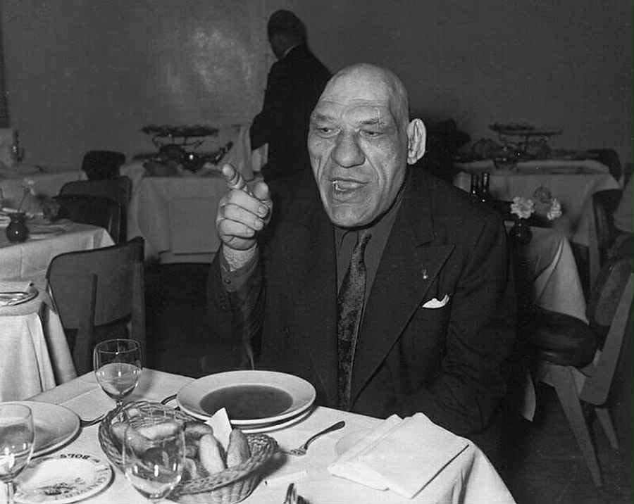 "Şrek" obrazına ilham verən güləşçi - FOTO
