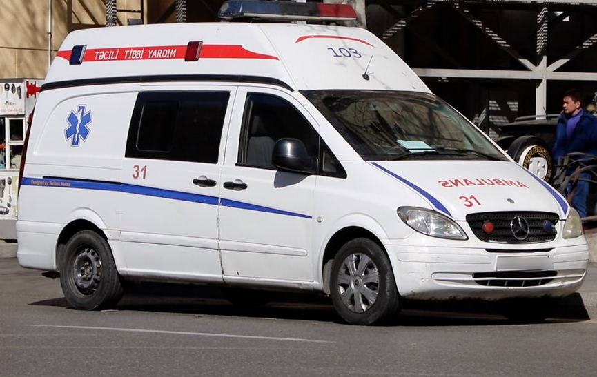 İçi sərnişinlə dolu mikroavtobus aşdı - xəsarət alanlar var