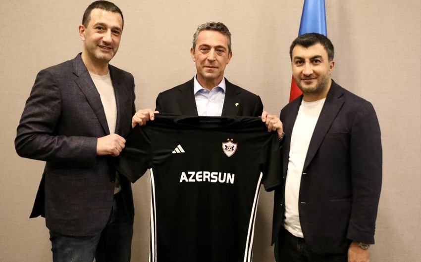 “Qarabağ” rəsmiləri Ali Koçla görüşdü - FOTO
