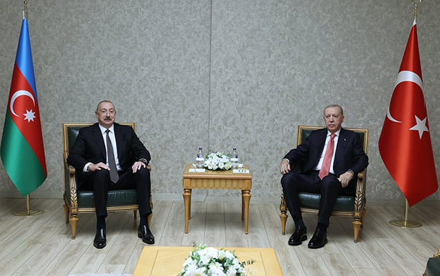 
Əliyevlə Ərdoğan görüşdü- FOTO