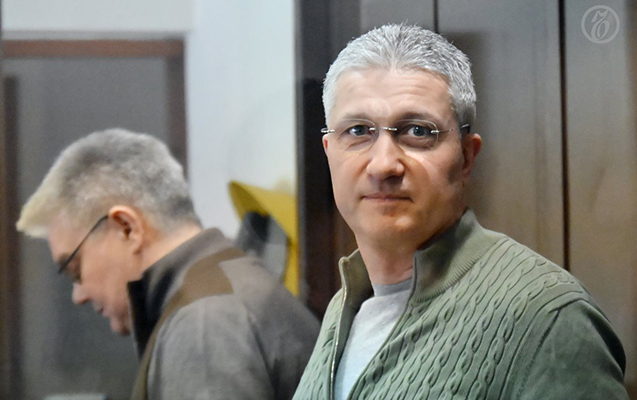 
Timur İvanova hökm oxundu