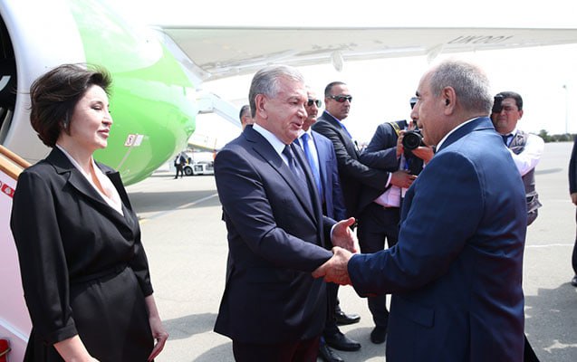 Şavkat Mirziyoyev Azərbaycana GƏLDİ