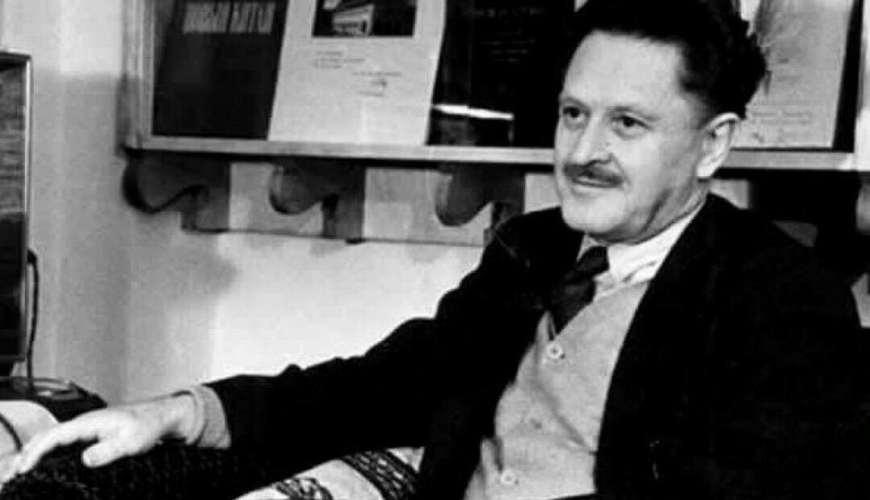Dəfninə 3 sevgilisi gələn, dəfələrlə həbs olunan Nazim Hikmətin HƏYATI - VİDEO