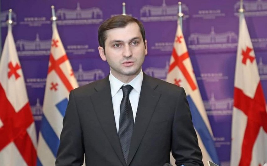 Keçmiş hökumət sədri özünə qəsd etdi