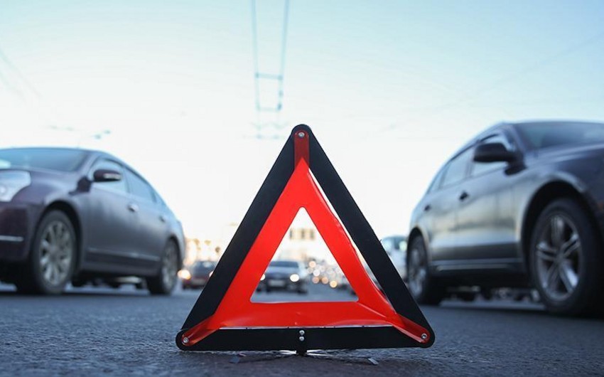 Azərbaycanda avtobus aşdı 20 yaralı VAR