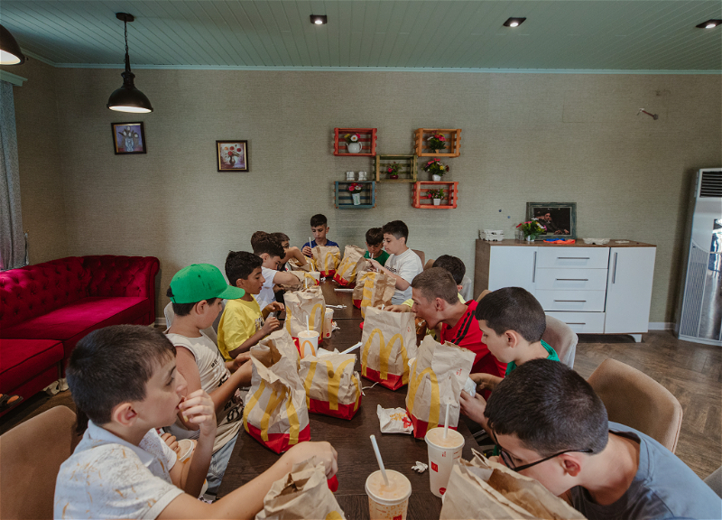 “McDonald’s Azərbaycan” şəhid və veteran ailələrindən olan uşaqlar üçün yay düşərgəsində istirahət təşkil edib - FOTO