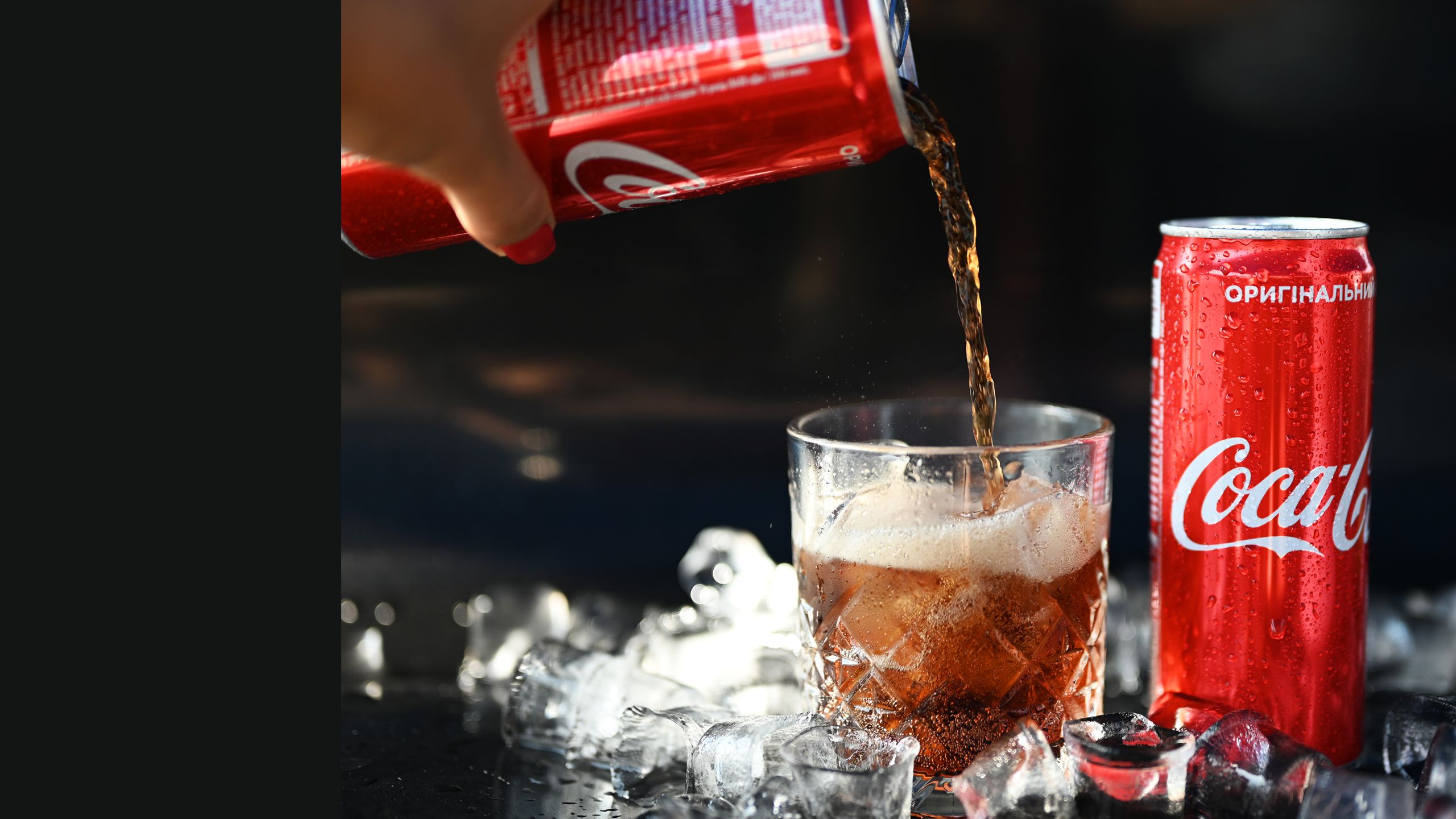“Coca-Cola”nın məhsulları rəfdən yığışdırılır
