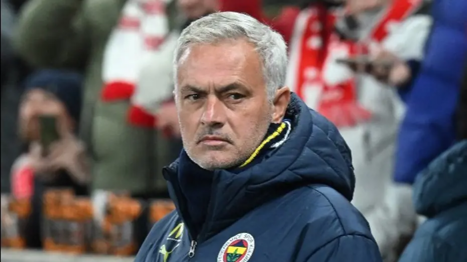 
"Fənərbağça"nın yeni transferi Mourinyonu özündən çıxardı
