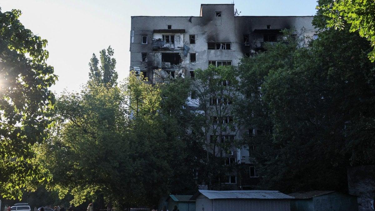 Rusiya Pavloqrada ən böyük hava hücumunu həyata keçirdi - FOTO