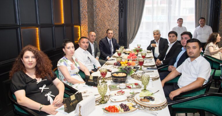 ADSEA jurnalistlərin 150 illik yubiley bayramını belə təbrik etdi - FOTOLAR