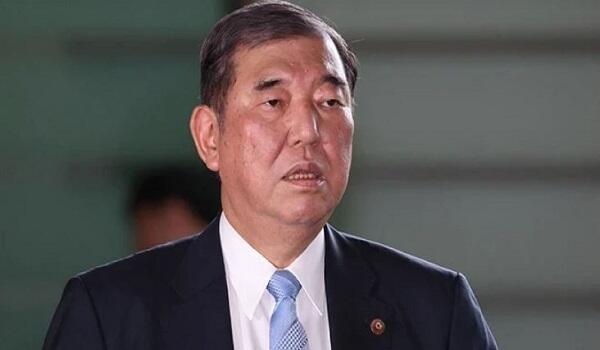 Baş nazir istefa xəbərlərini təkzib etdi