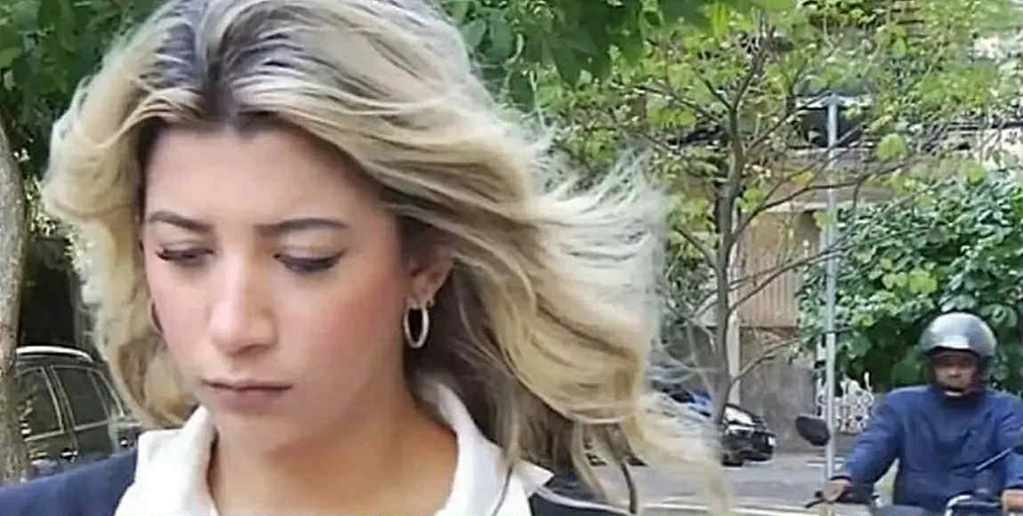 Televiziya müxbiri canlı yayımdan bir neçə dəqiqə əvvəl qarət edildi