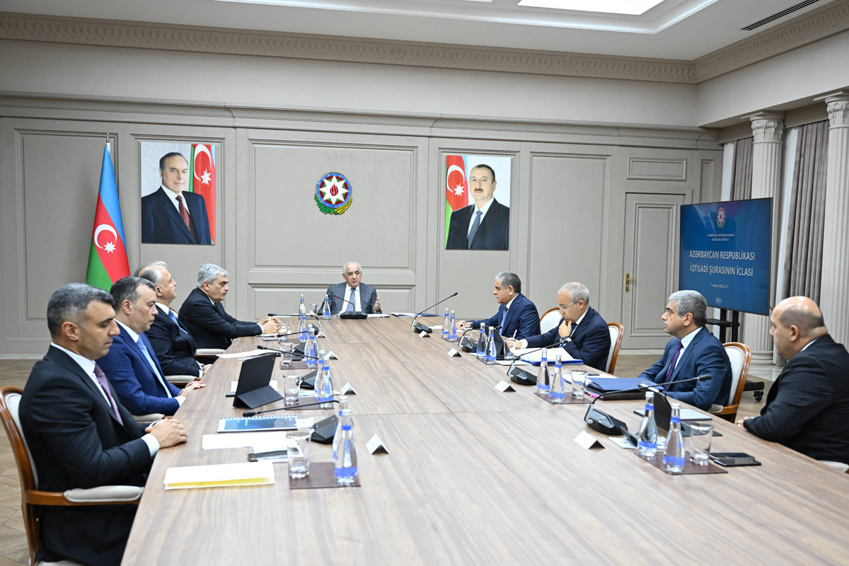 İqtisadi Şurada dəyişikliklər müzakirə olunub