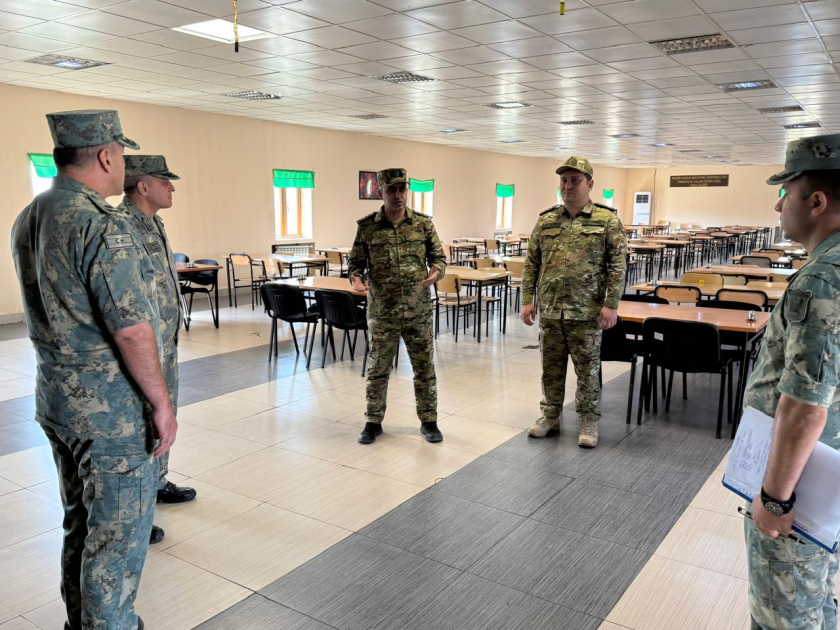 Hərbi prokurorun hərbi qulluqçularla görüşü keçirilib - FOTO
