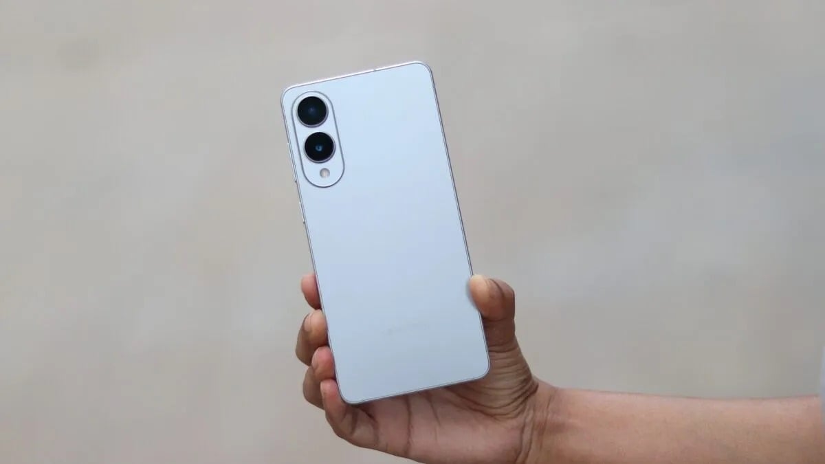 “Samsung"un yeni modeli daha incə olacaq - FOTO